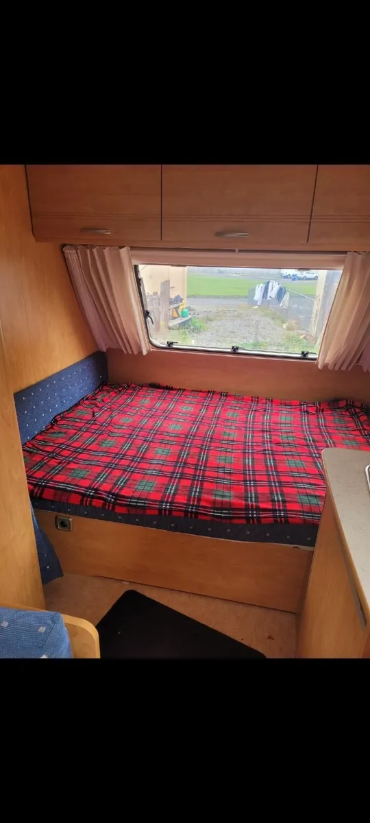 2006 Sterckeman Caravan - Image 4