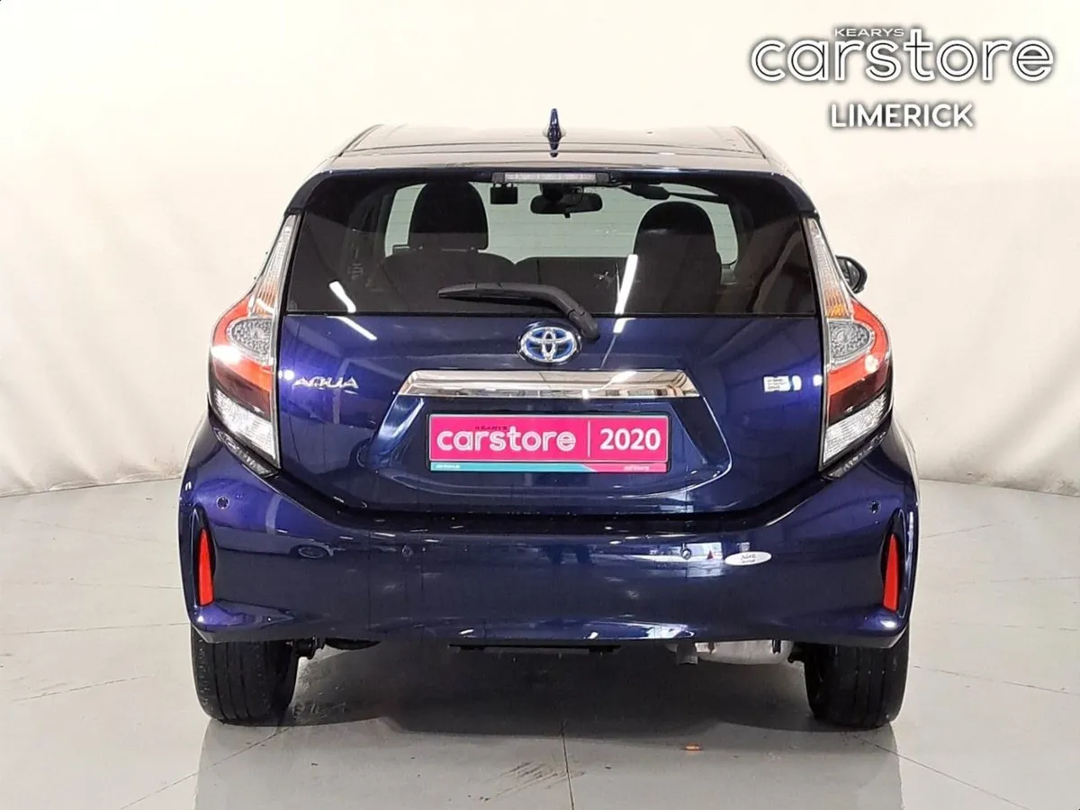 Toyota Aqua 1.5 PET Hybrid - Image 4