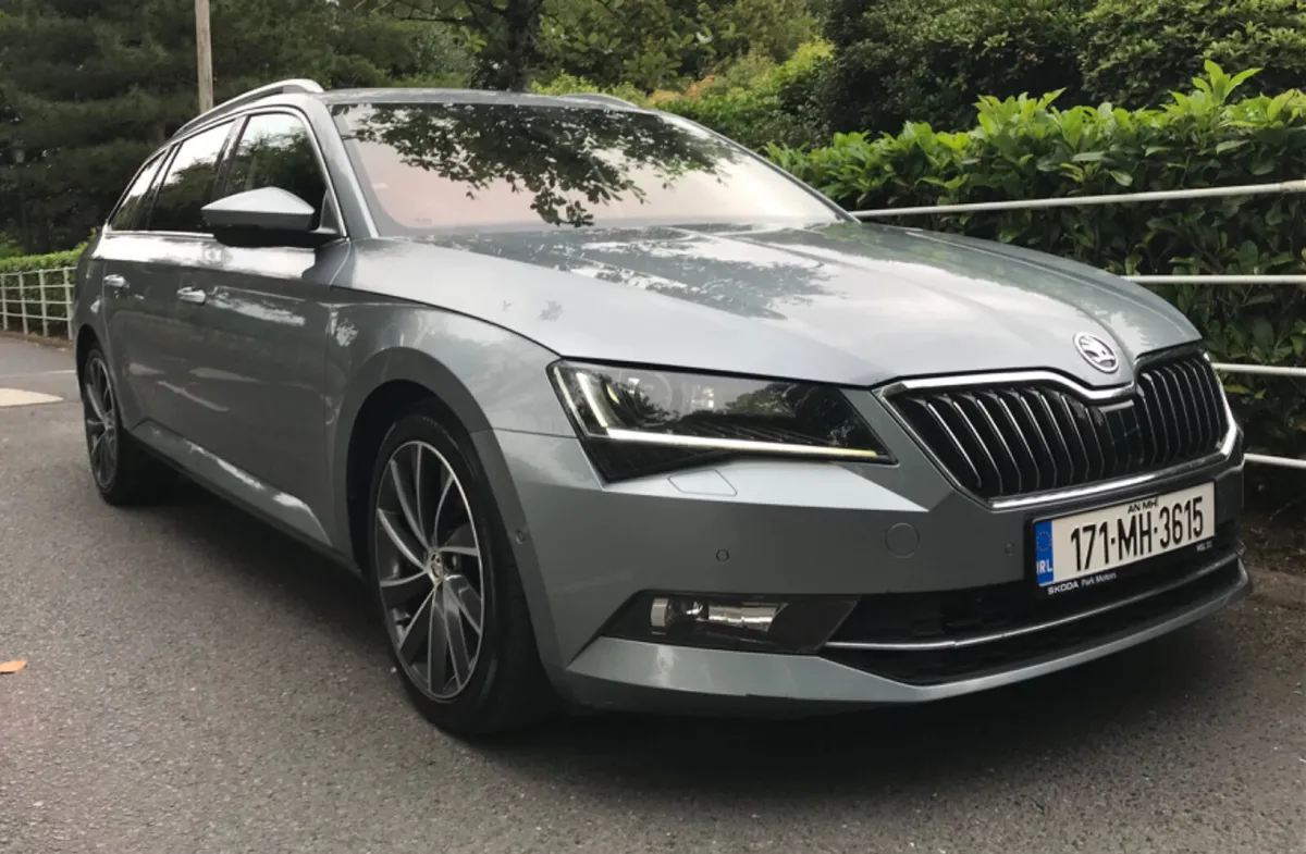 Skoda Superb Estate 2.0 TDI 190bhp L&K Edition - Image 3