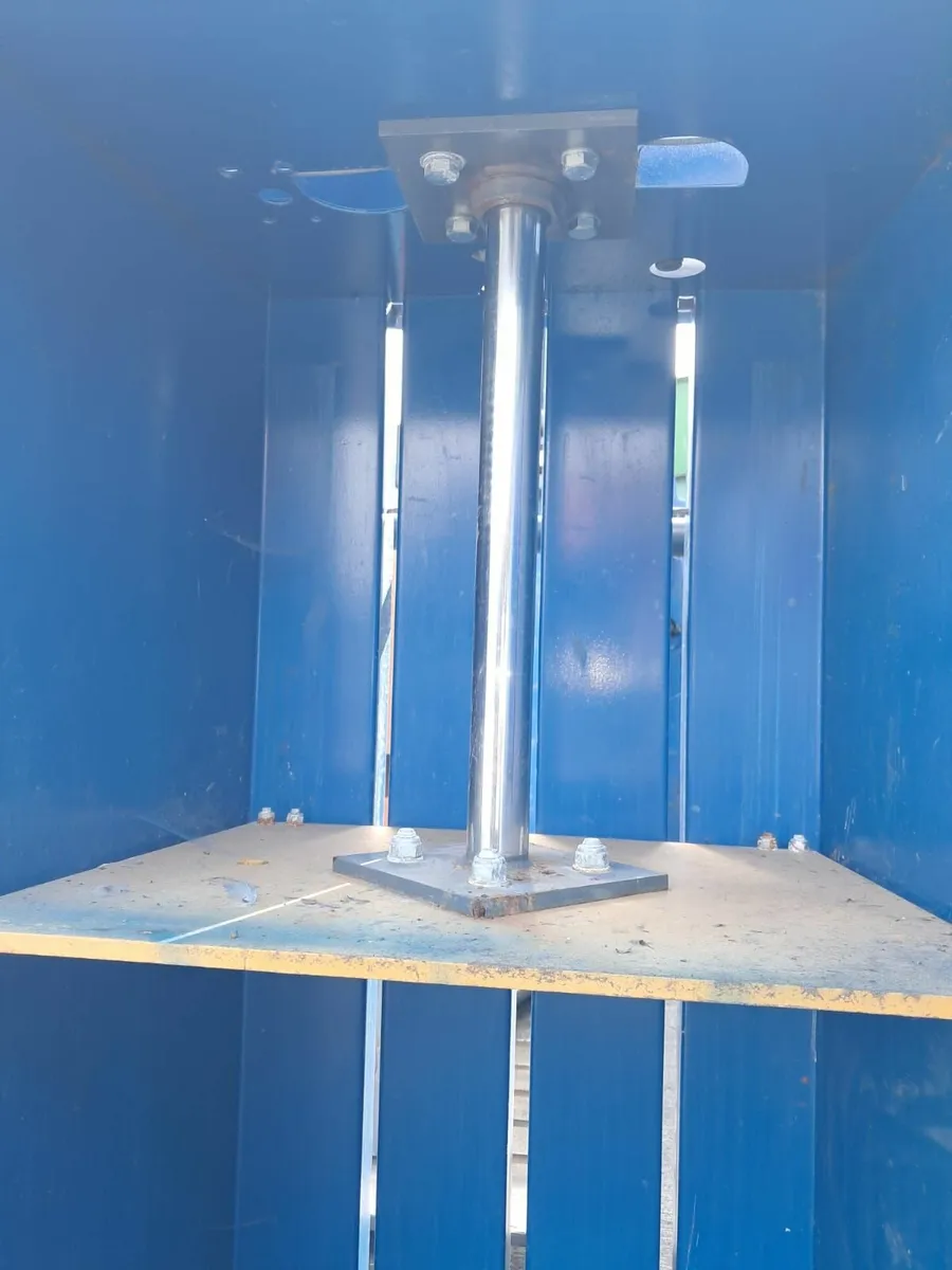 Mac-Fab Compact 60 Baler - Image 3
