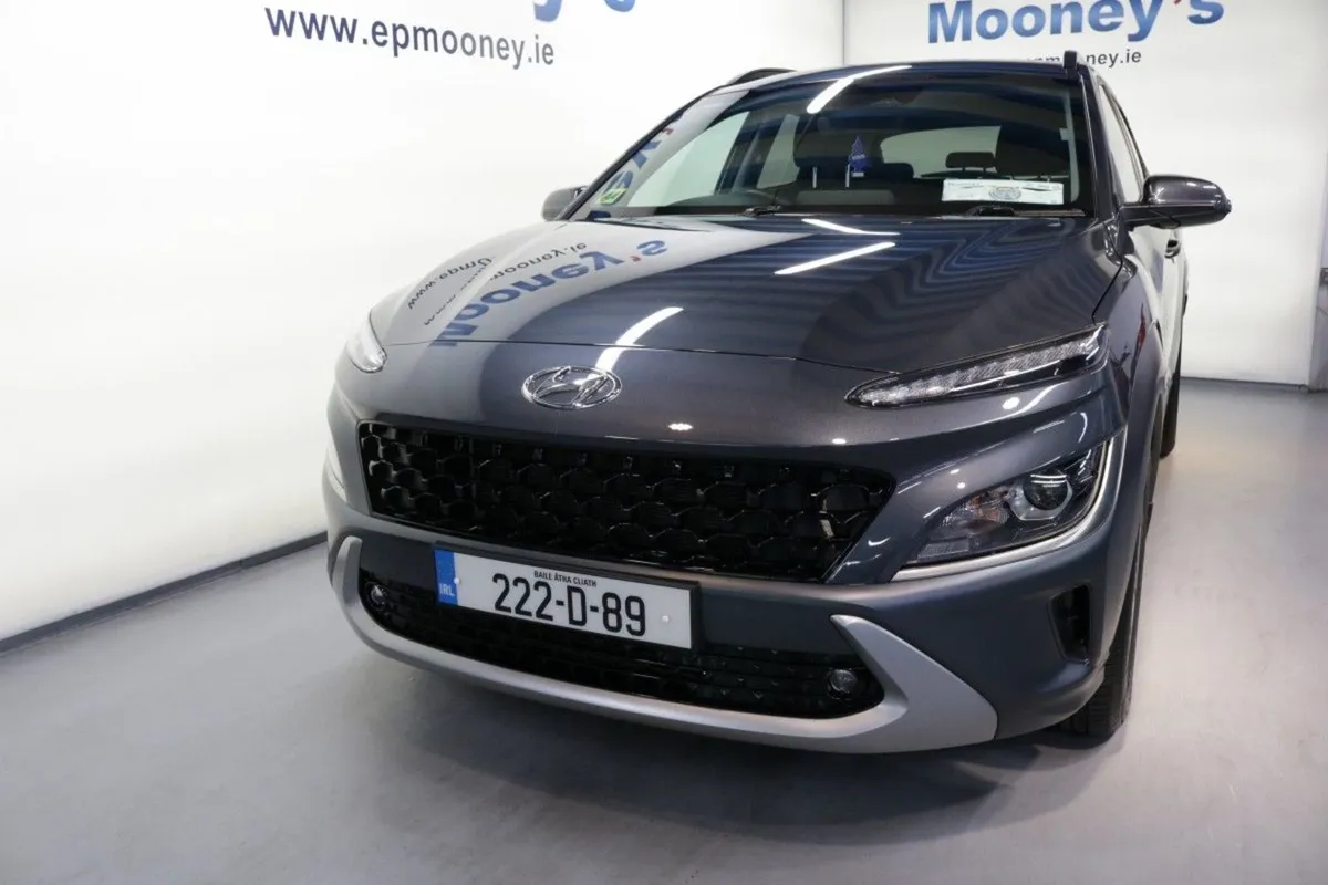 Hyundai Kona Executive 1.0l Petrol Compact SUV - Image 2