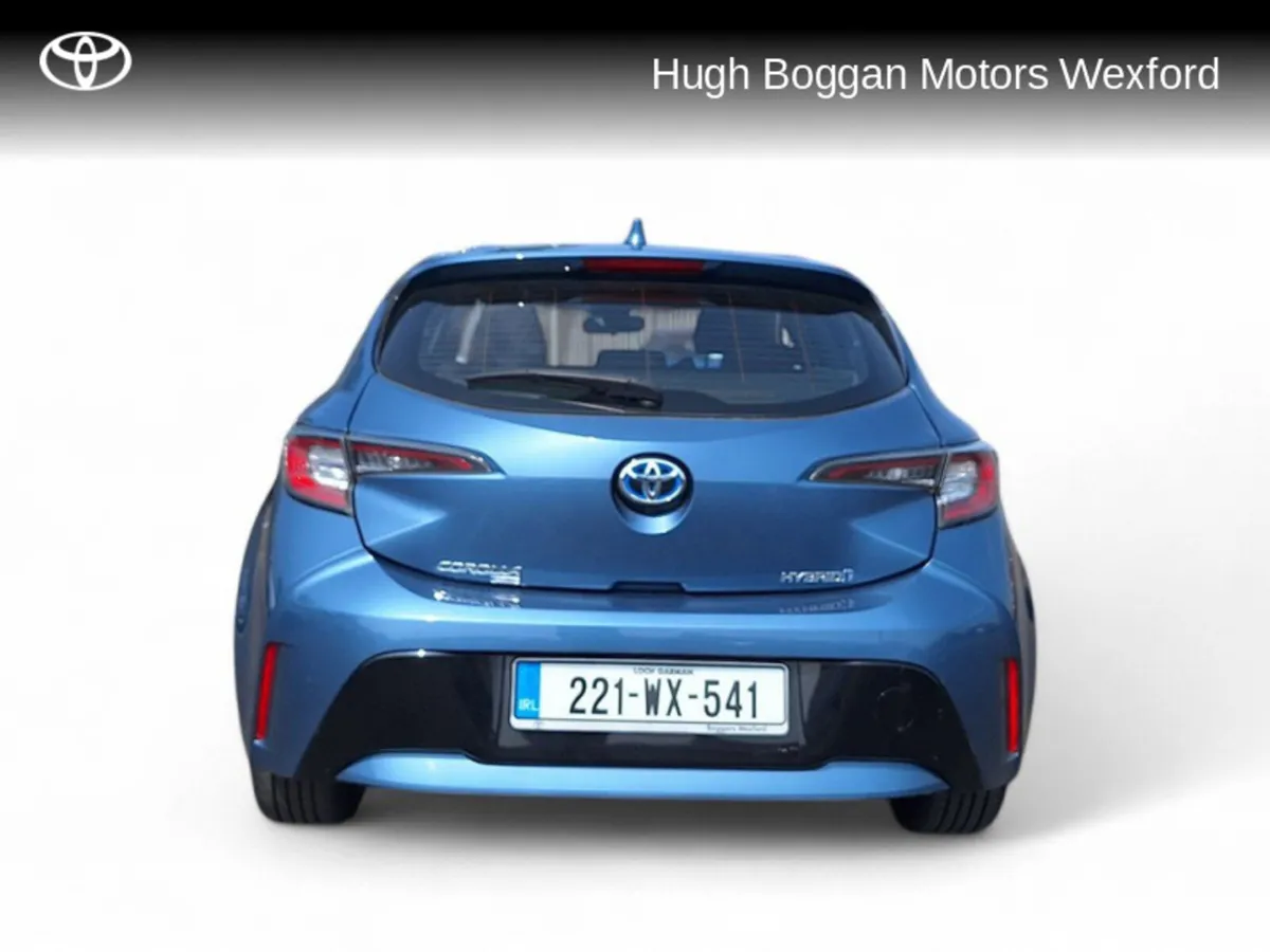 Toyota Corolla HYBRID LUNA HATCH ONLY 30000 KMS!! - Image 4