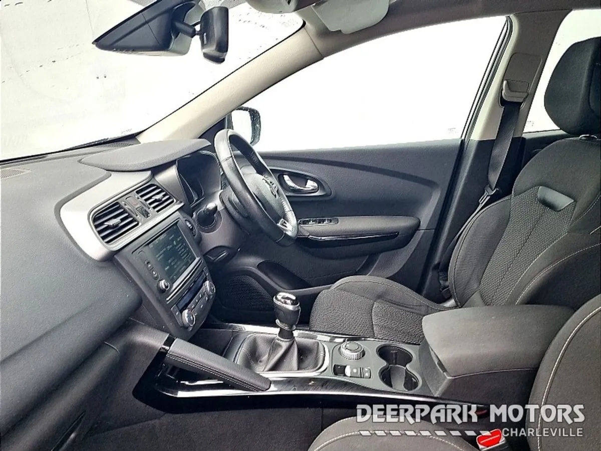 Renault KADJAR 1.6 dCi 130 4wd Dynamique Nav - Image 4