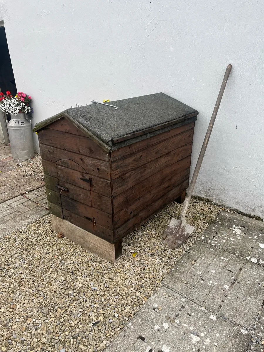 Large Dog House - Image 4