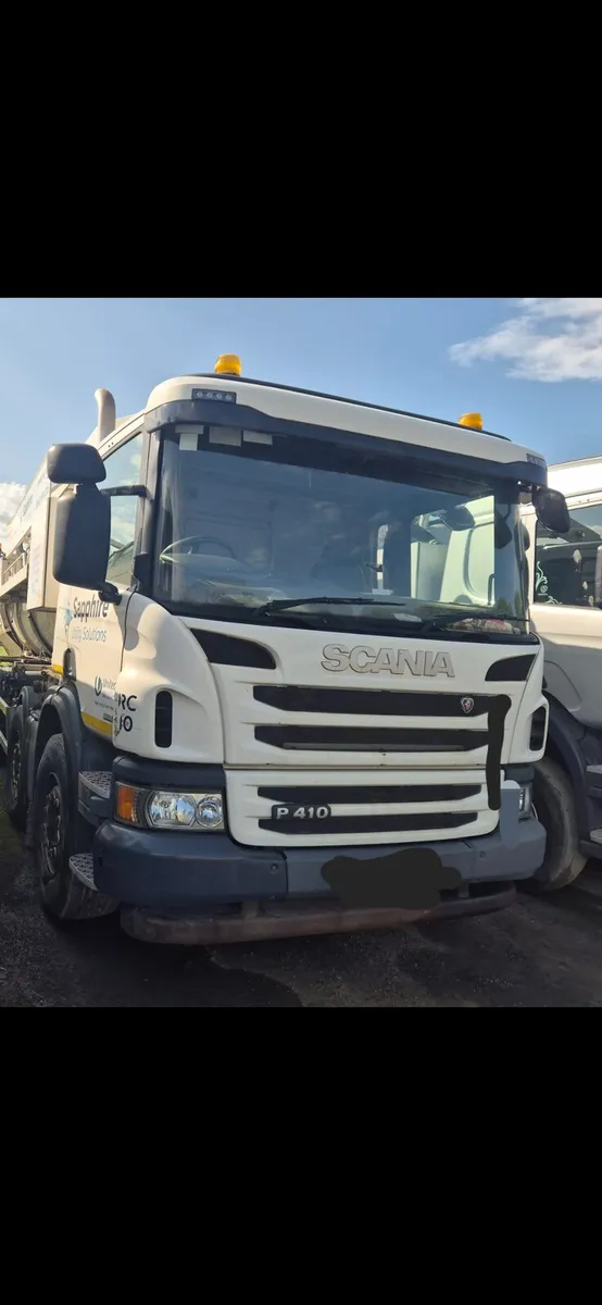 6 scania 8x4s - Image 2