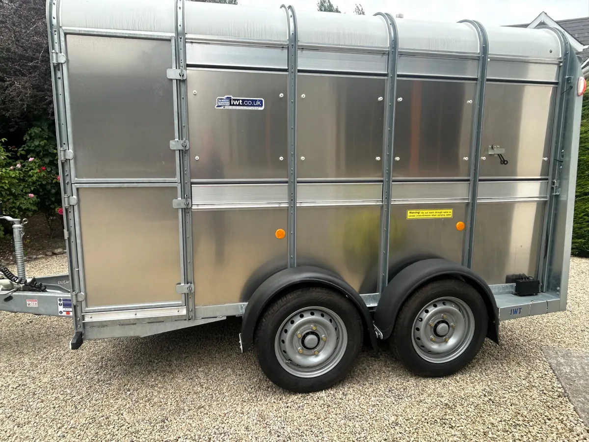 New Ifor Williams 10x6 Ta510 Livestock Trailer - Image 1