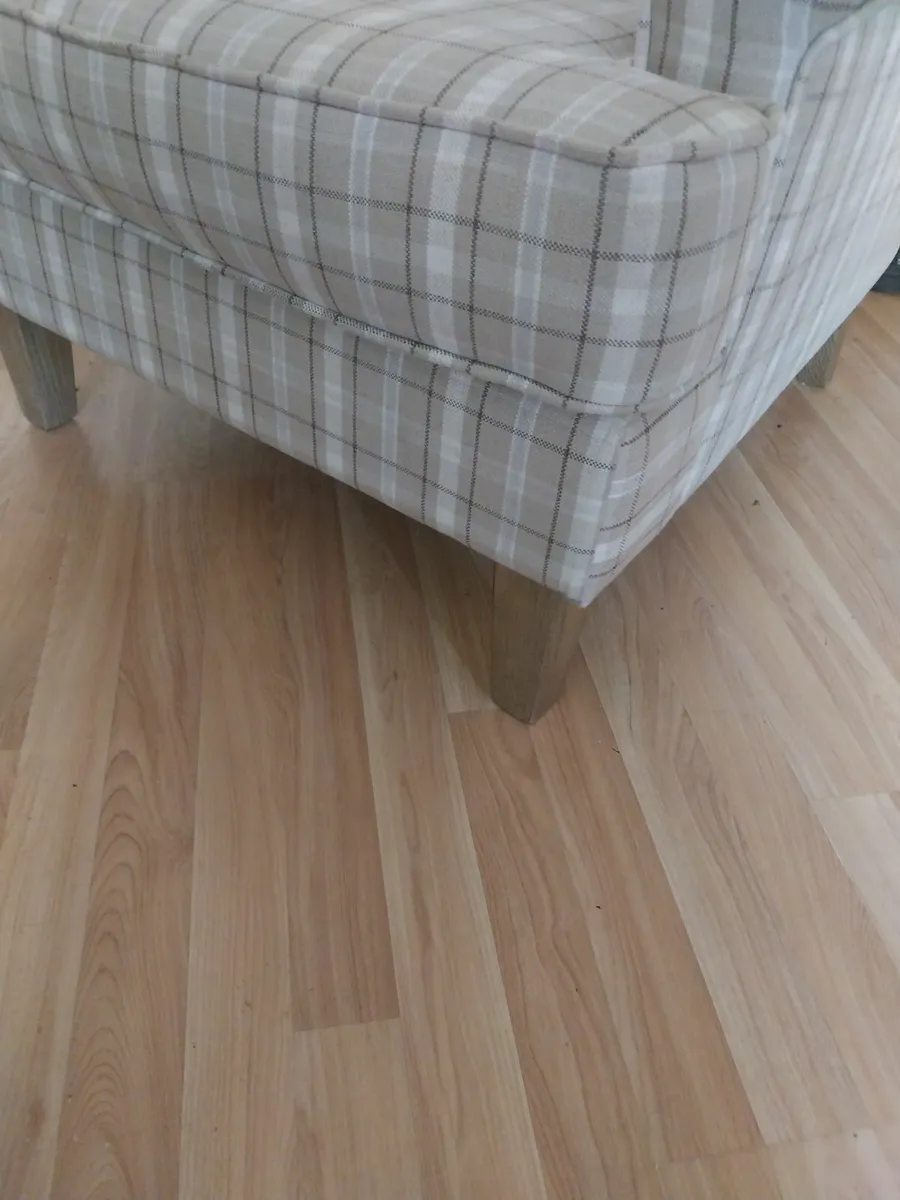Armchair - Image 2