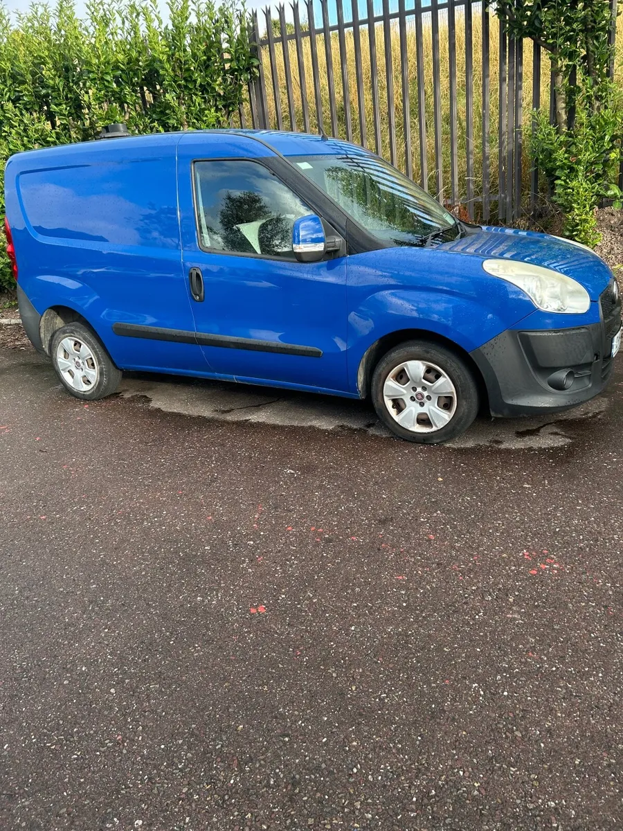 Fiat Doblo 2012 - Image 2