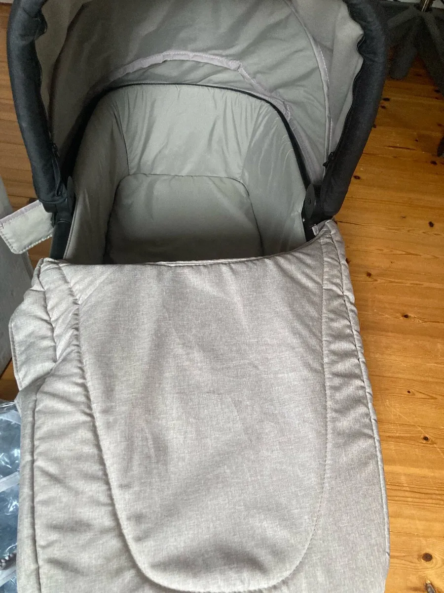 Joie travel system - Image 4