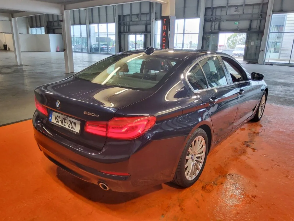 BMW 5 Series 530e SE Auto - Image 3