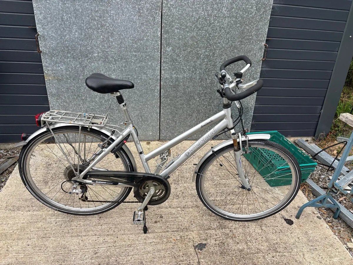 Ladies bicycle - Image 1