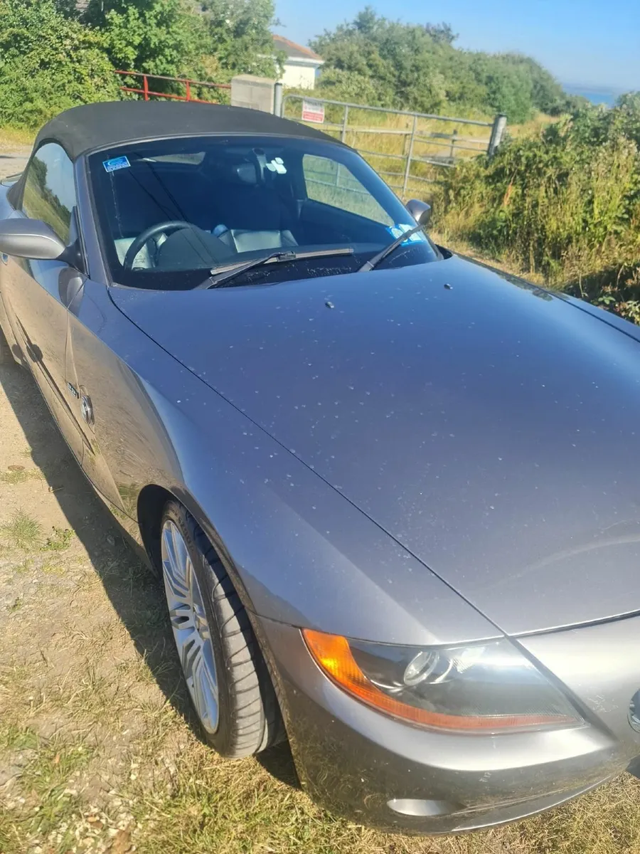 BMW Z4 2004 - Image 1