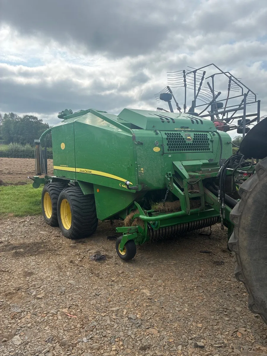 Johndeere baler - Image 2