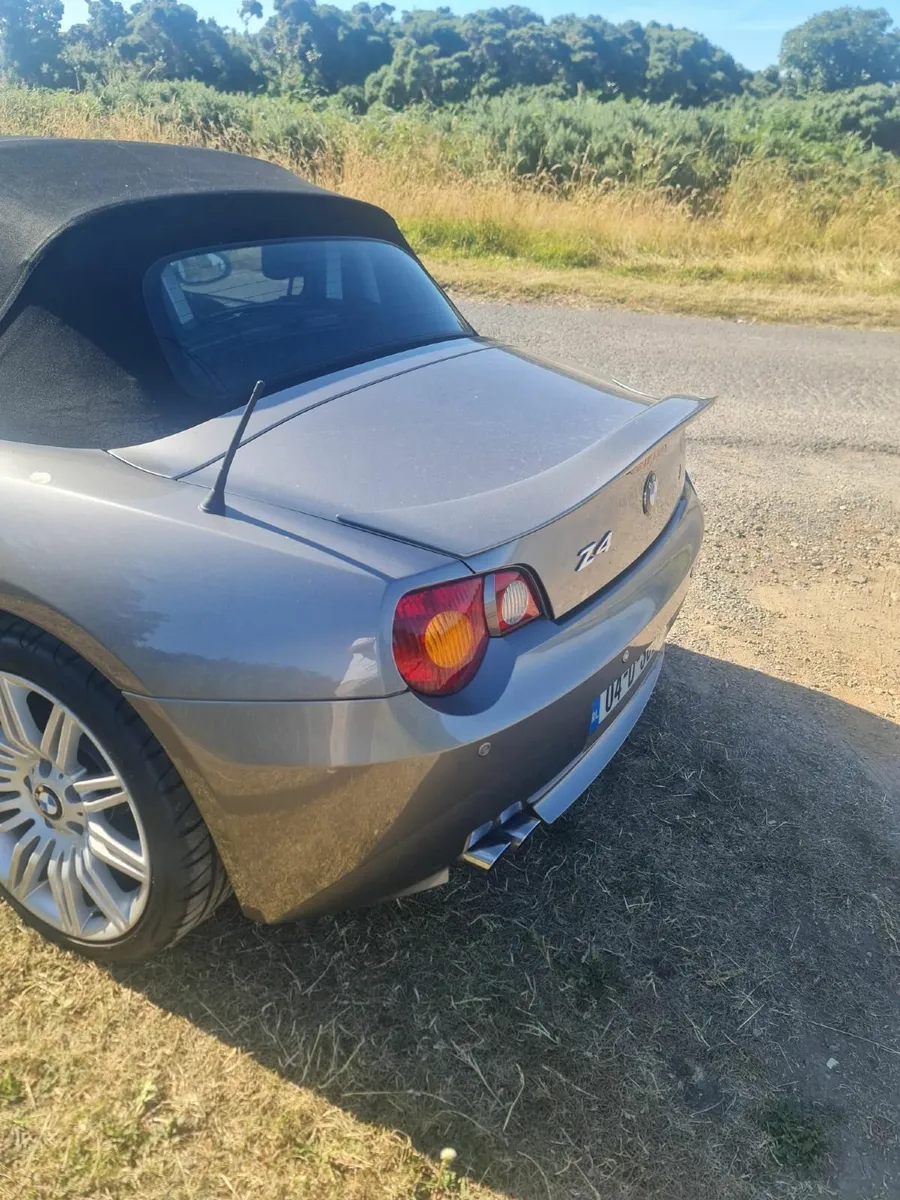 BMW Z4 2004 - Image 4