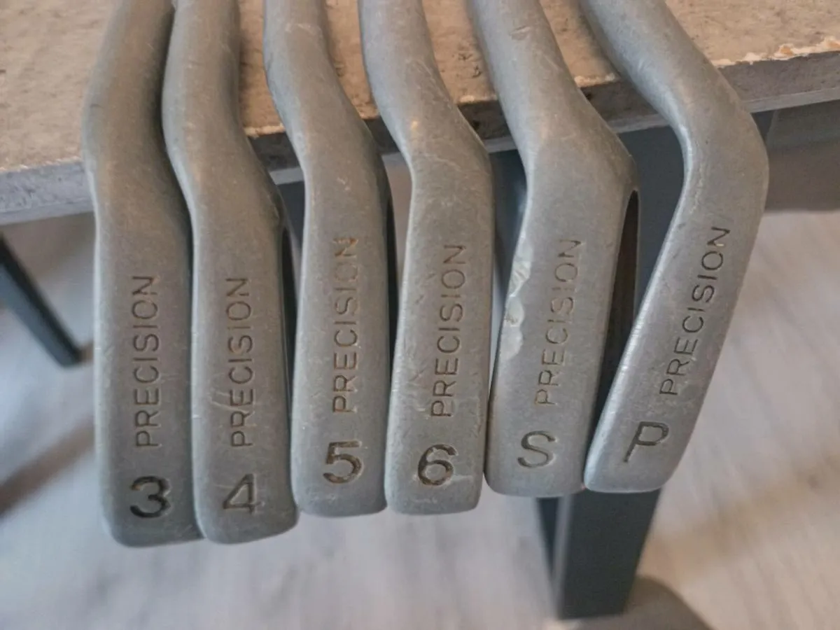 Precision golf irons. Right handed clubs - Image 1