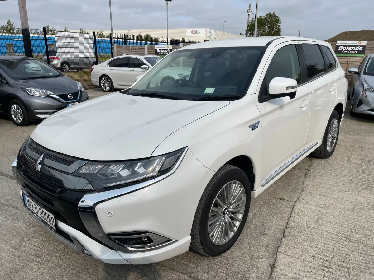 192 Mitsubishi Outlander Hybrid 2.4 Phev Automatic - Image 4