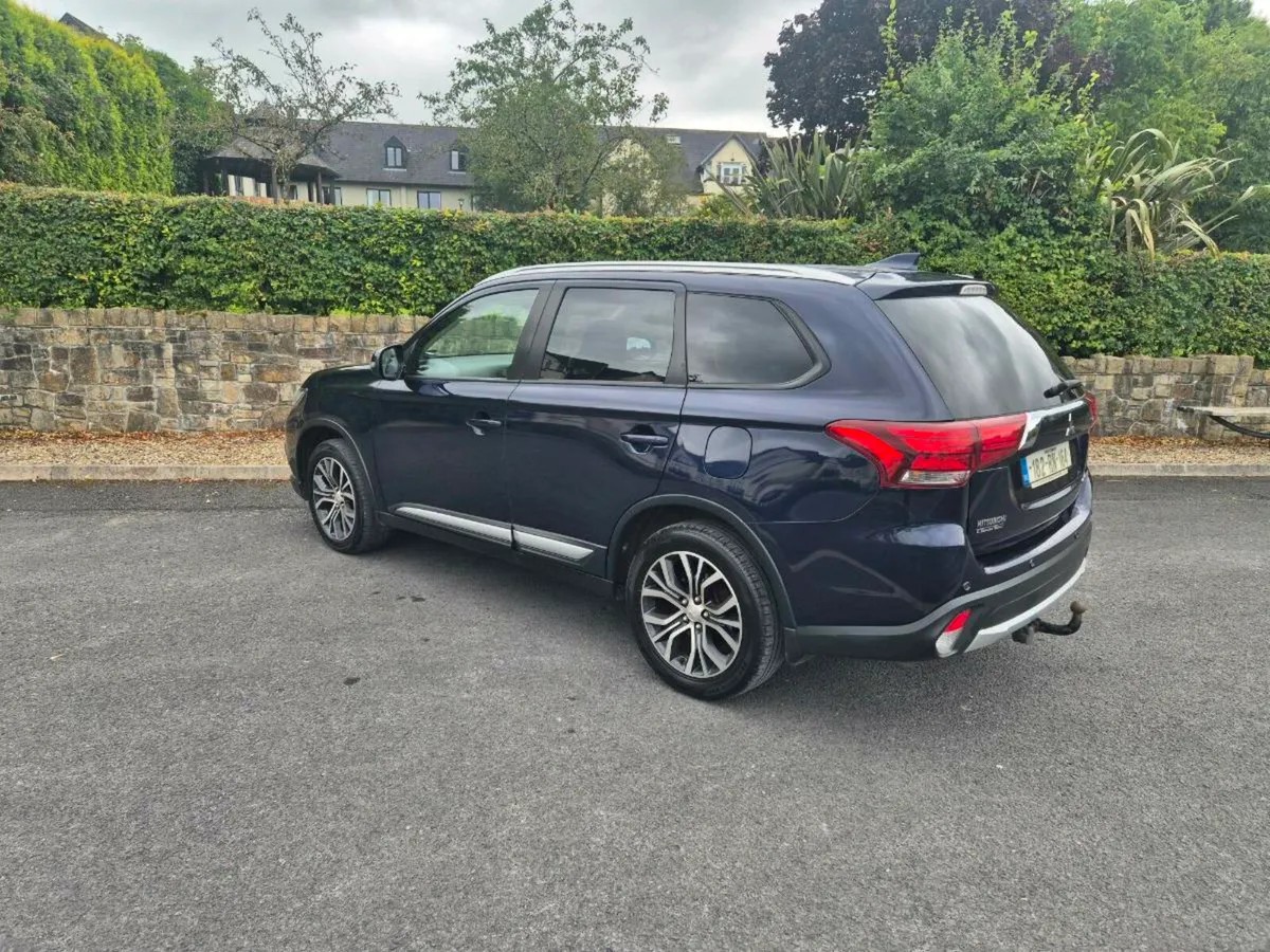Mitsubishi Outlander 2.3 Diesel. 2018 - Image 4