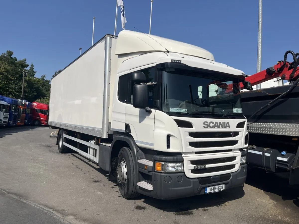 2017 Scania P250 4x2 28ft Box body. Ref No: 2525 - Image 1