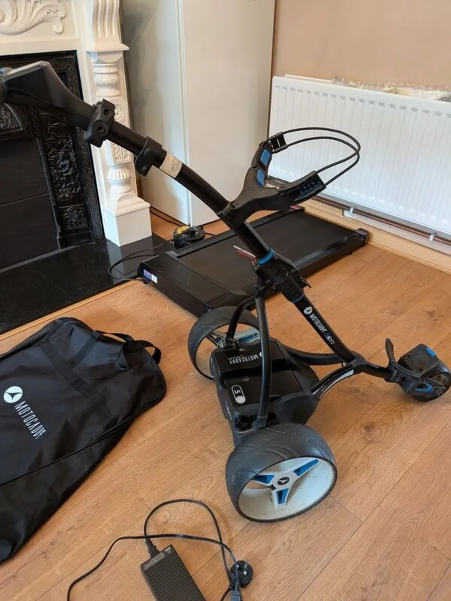 Motocaddy S3pro Electric Trolly for sale - Image 1