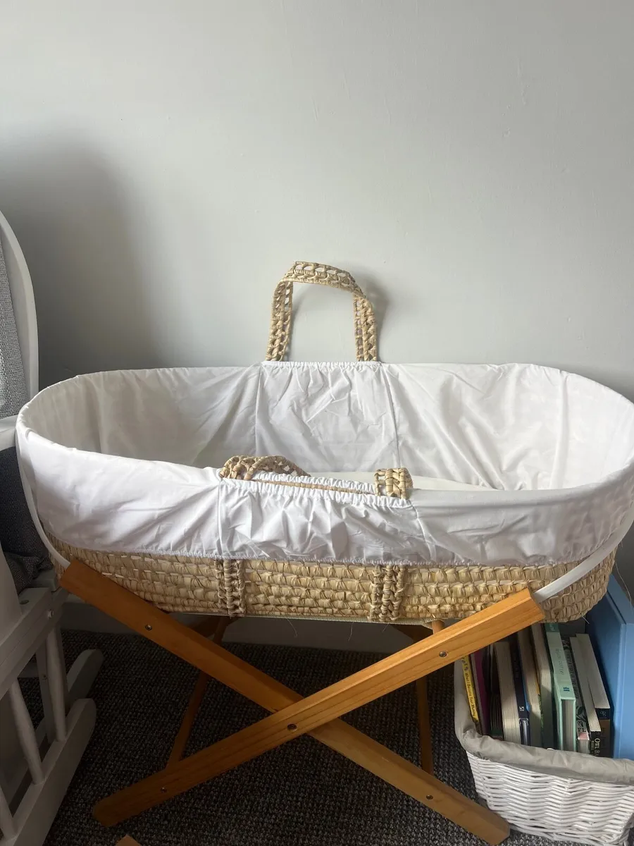 Moses basket - Image 1