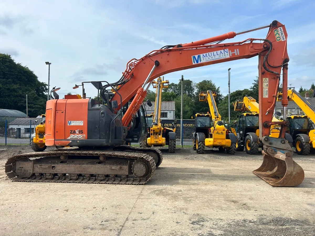 2017 Hitachi ZX225 USLC-6 - MULLANS - Image 1