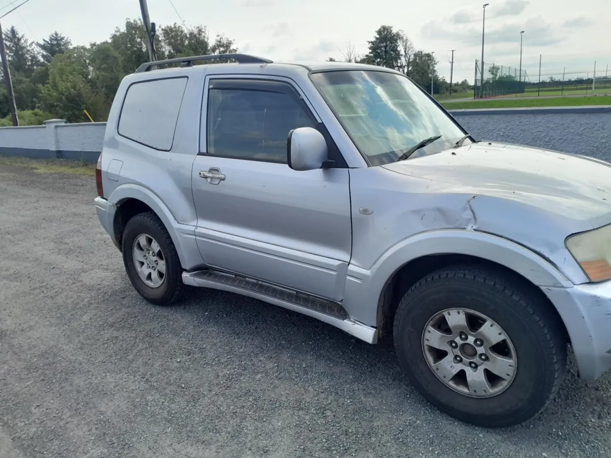 2004 Mitsubishi Pajero SWB 2.5Diesel 4WD Doe 05,26 - Image 2