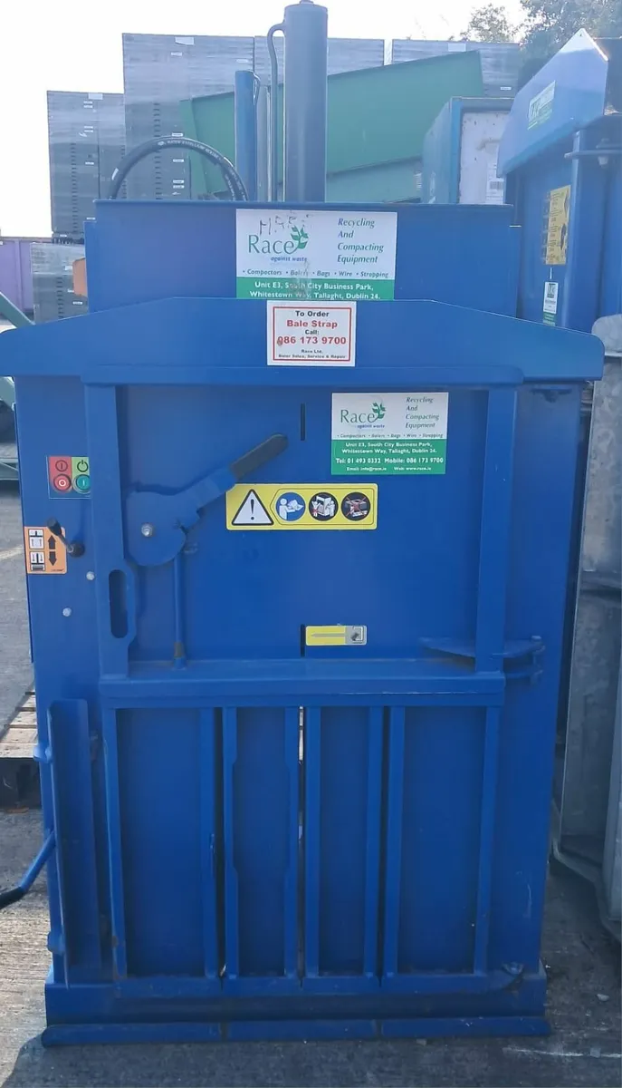 Mac-Fab Compact 60 Baler - Image 1