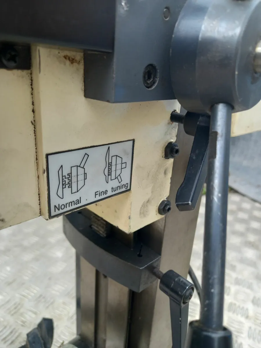 Mini milling machine - Image 4