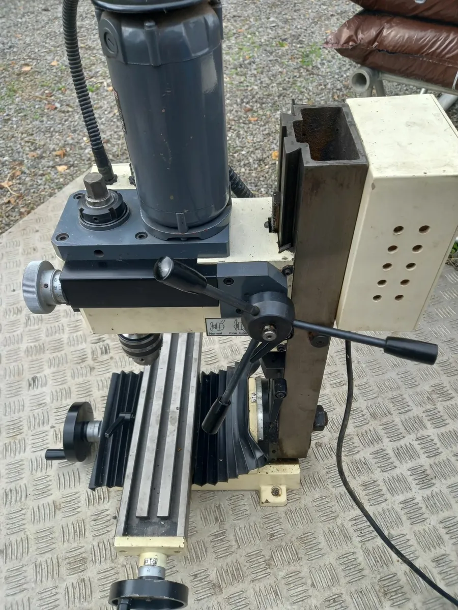 Mini milling machine - Image 2