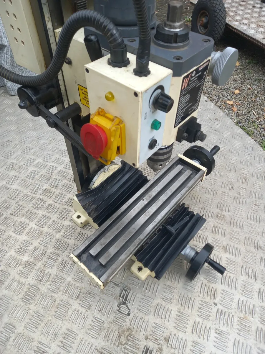 Mini milling machine - Image 1