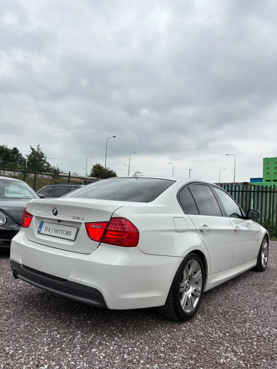 BMW E90 320i M Sport Automatic Low KM - Image 3
