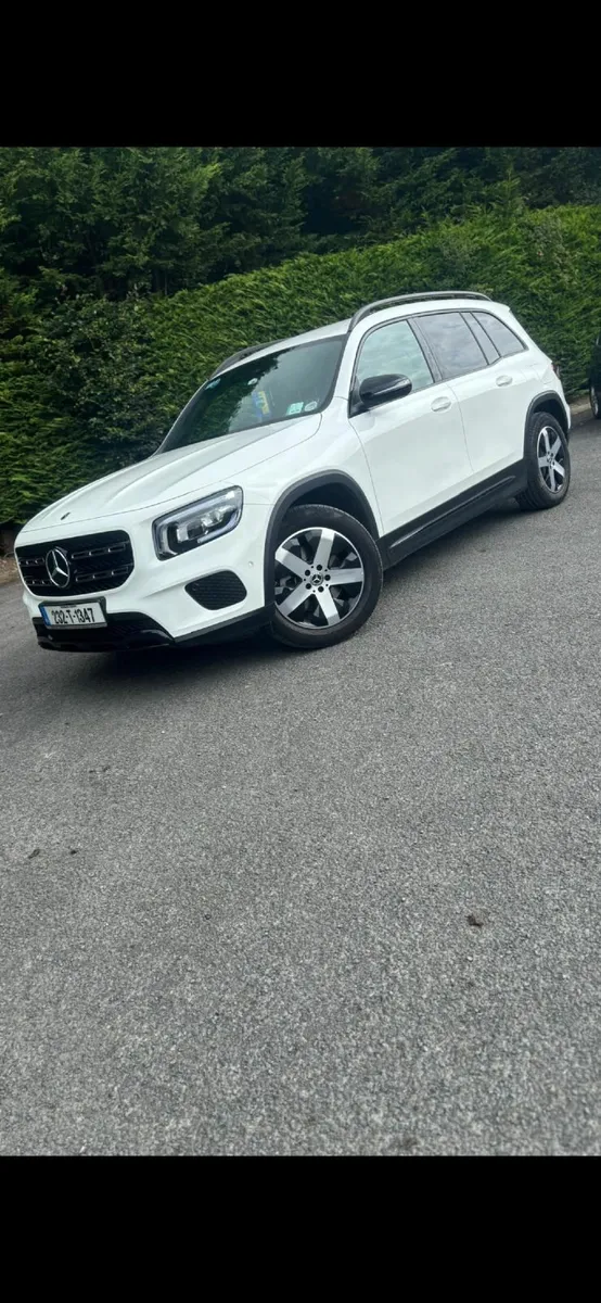Mercedes-Benz GLB 2023 - Image 1