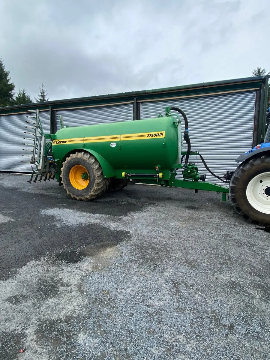Slurry Tanker with Trailing Shoe 2750 Gal. - Conor - Image 1