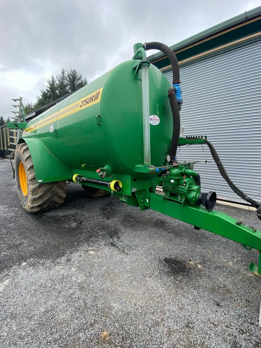 Slurry Tanker with Trailing Shoe 2750 Gal. - Conor - Image 2