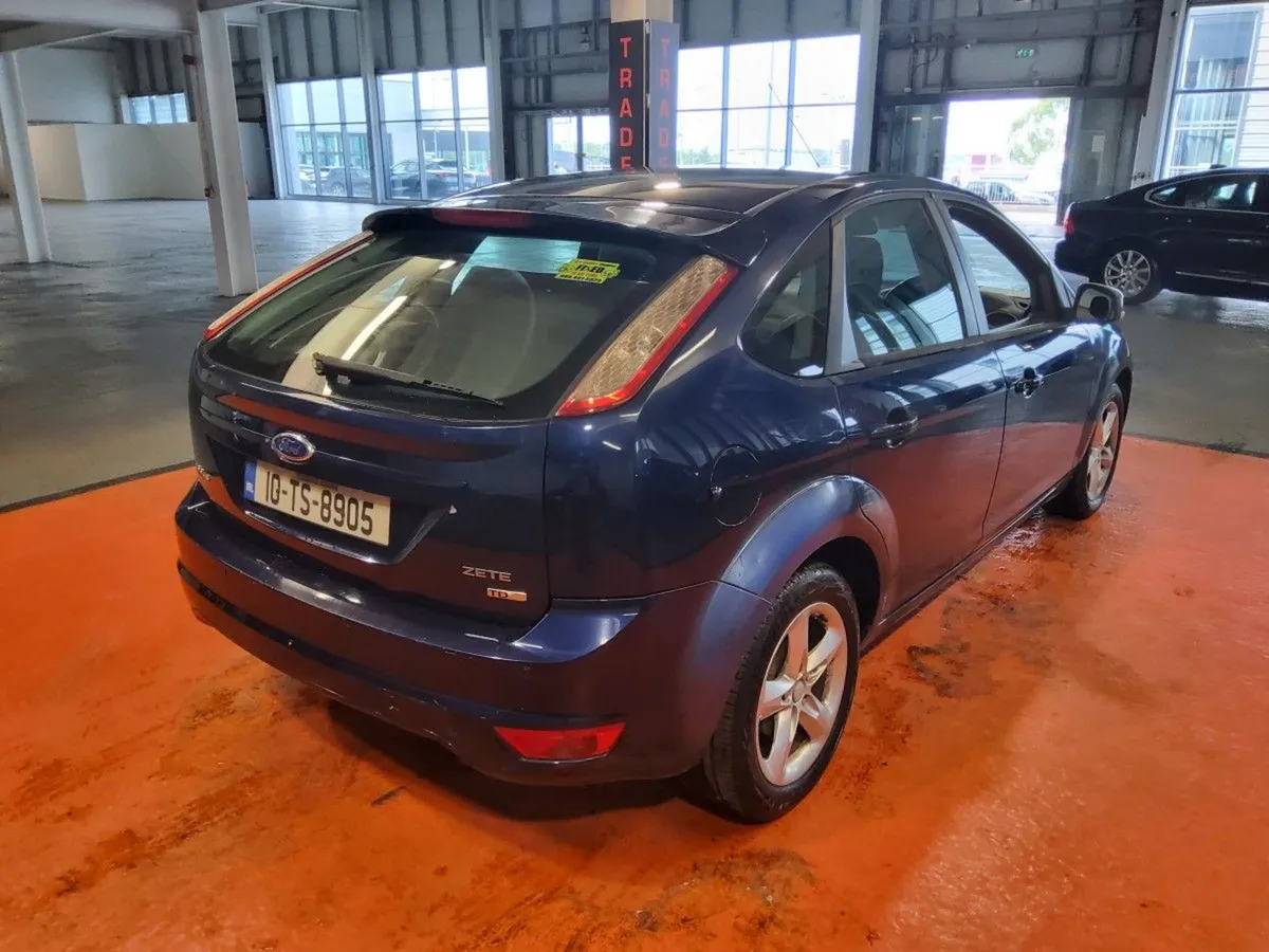 Ford Focus 1.6 Tdci 90 PS Zetec - Image 4