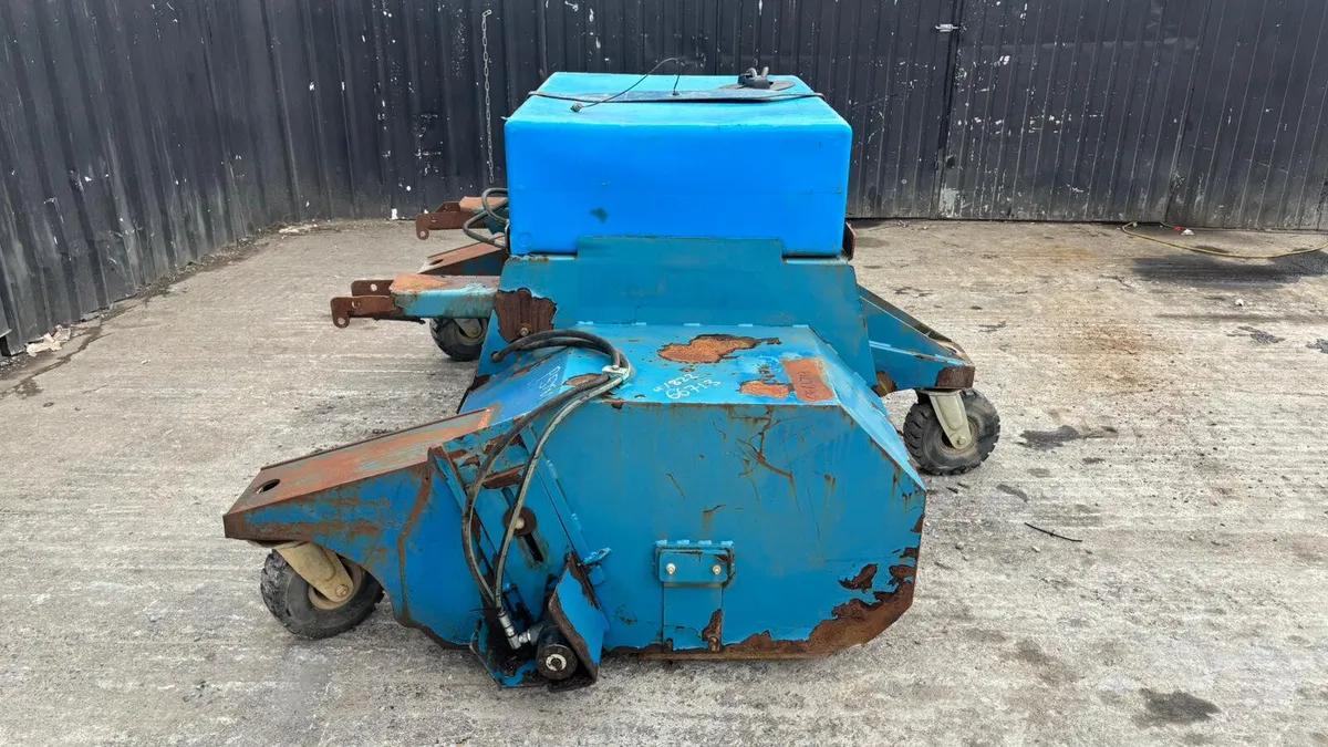 Conquip  Hydraulic Sweeper Collector - Image 3