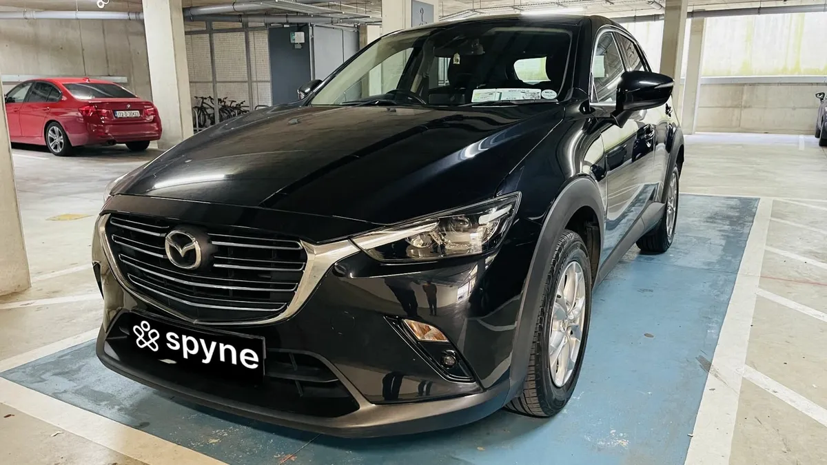 Mazda CX-3 Executive SE with a lot of accessories - Image 3