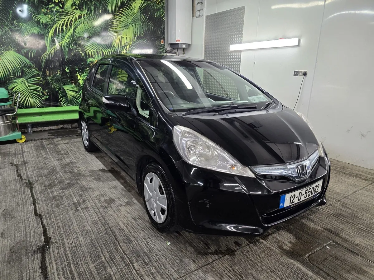 2012 honda Fit Automatic Hybrid Nct & Tax - Image 2