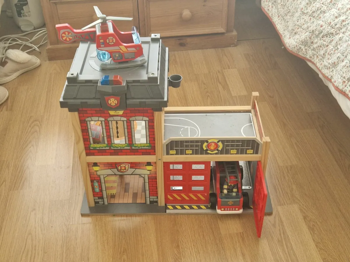Firehouse Set - Image 1