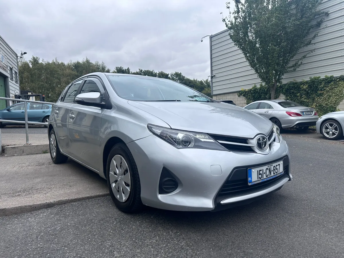 Toyota Auris 1.4 D4D, 2015 - Image 1