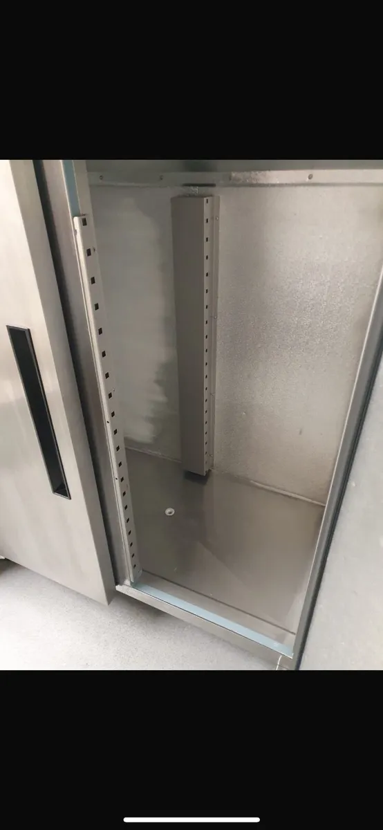 Market equipment - Image 2