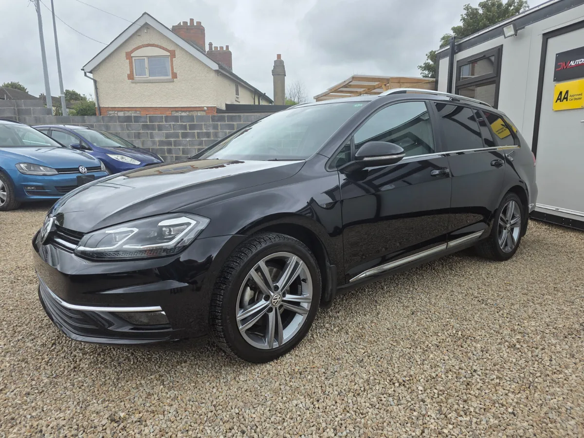 Volkswagen Golf Highline Automatic - Image 1