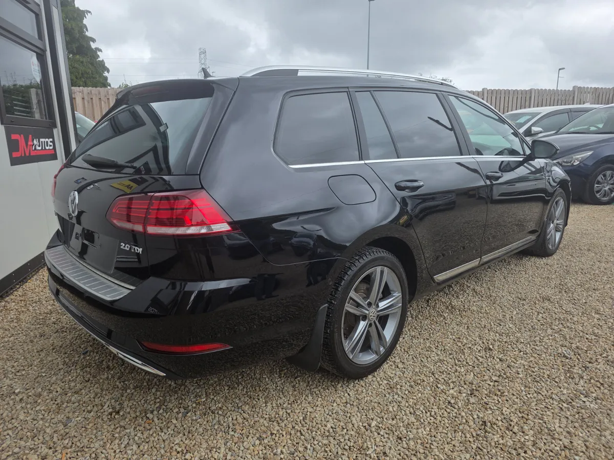 Volkswagen Golf Highline Automatic - Image 3