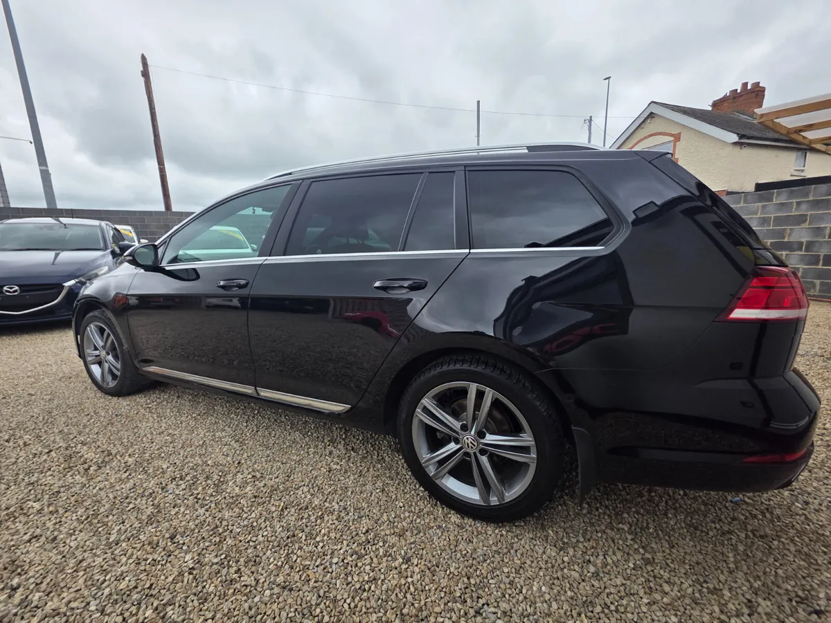Volkswagen Golf Highline Automatic - Image 4