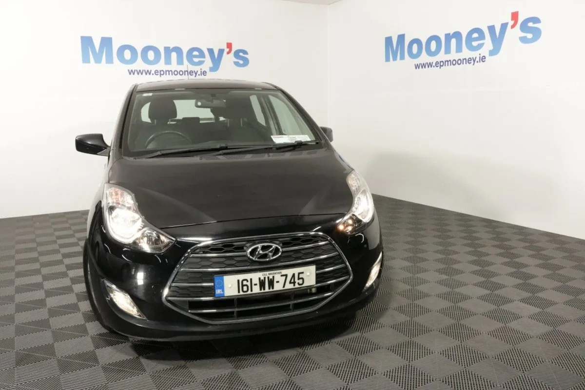 Hyundai ix20 Deluxe 1.4l Petrol Hatchback - Image 2