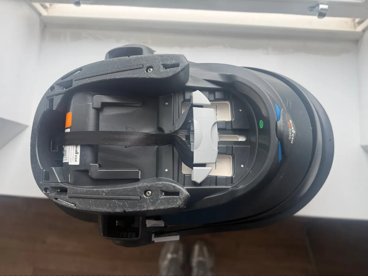 Babyzen Car Seat - Image 2