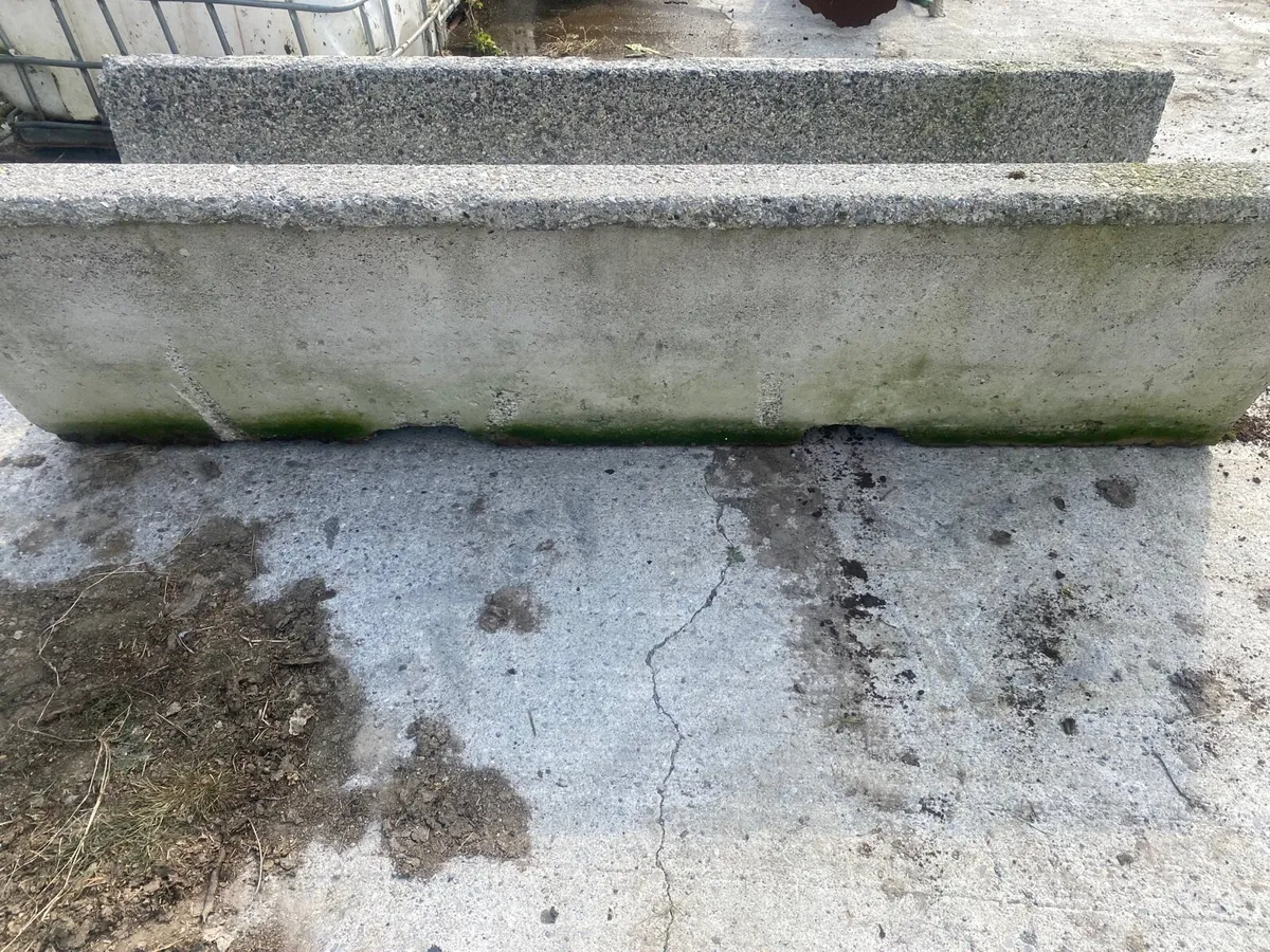 Feed troughs - Image 3