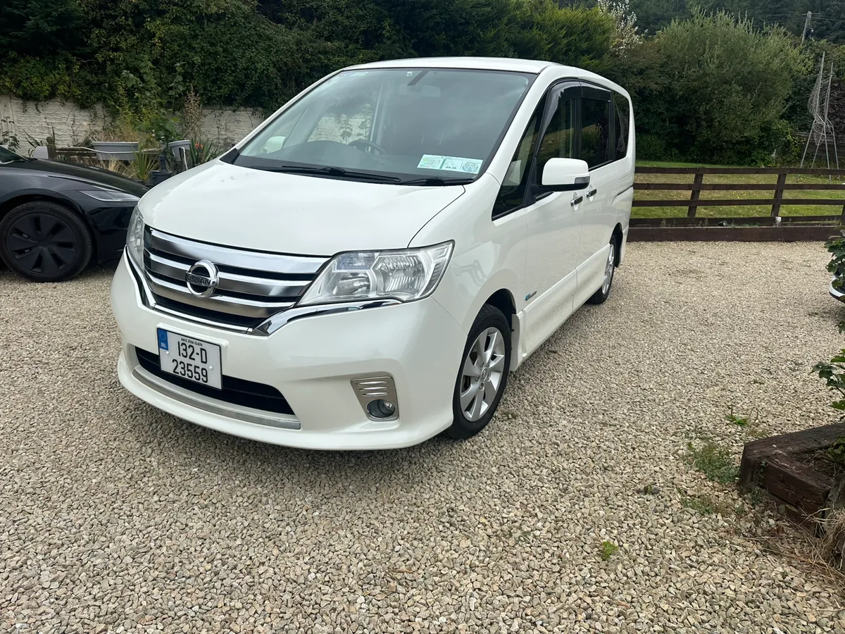 Nissan Serena 7 Seater Hybrid Automatic - Image 2