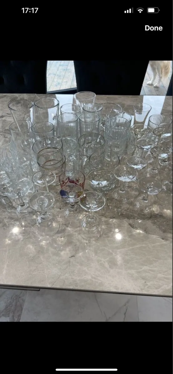 Large box of mixed drinking glasses - Image 3