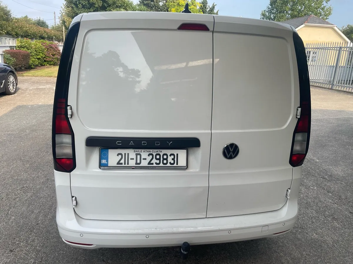 211 Volkswagen Caddy Cargo TDi - Image 4